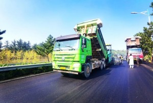 S201威東線（機場路）路段，預計10月20日路面主體完工